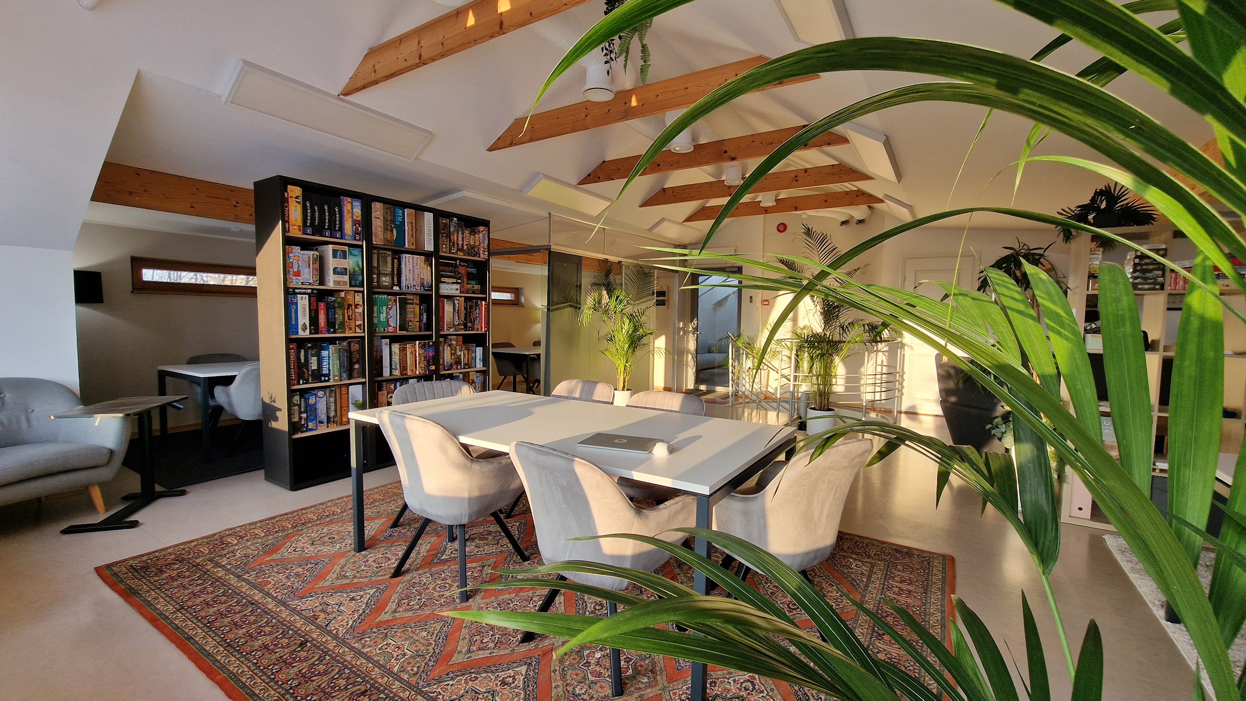 An Ambiance Crafted for You — photo 3 of 15